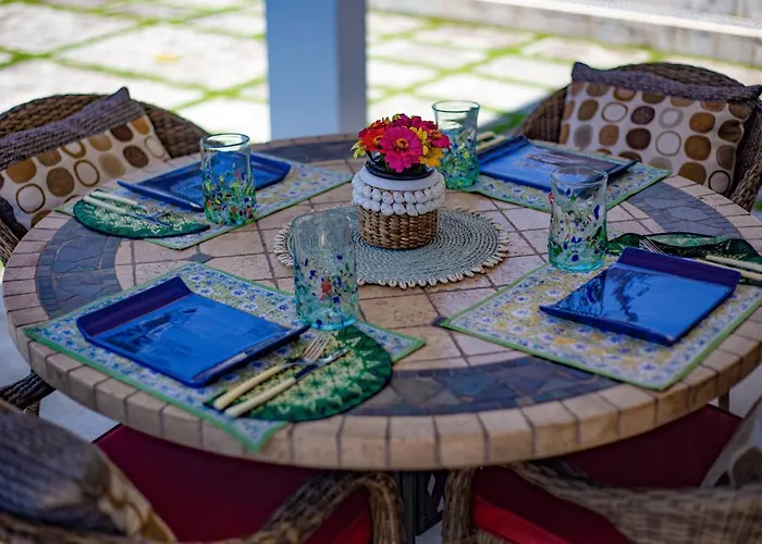 Quiet Luxury Paradise Fab Staff Lebah Villa *