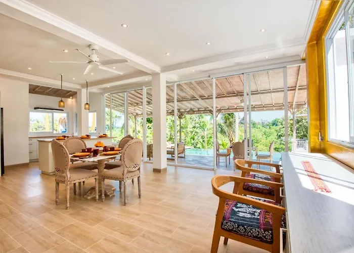 Villa Quiet Luxury Paradise Fab Staff Lebah *