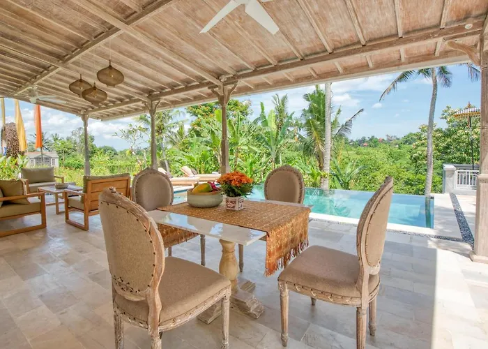 Quiet Luxury Paradise Fab Staff Lebah Ubud