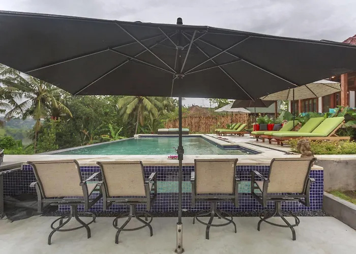 Quiet Luxury Paradise Fab Staff Lebah Villa *